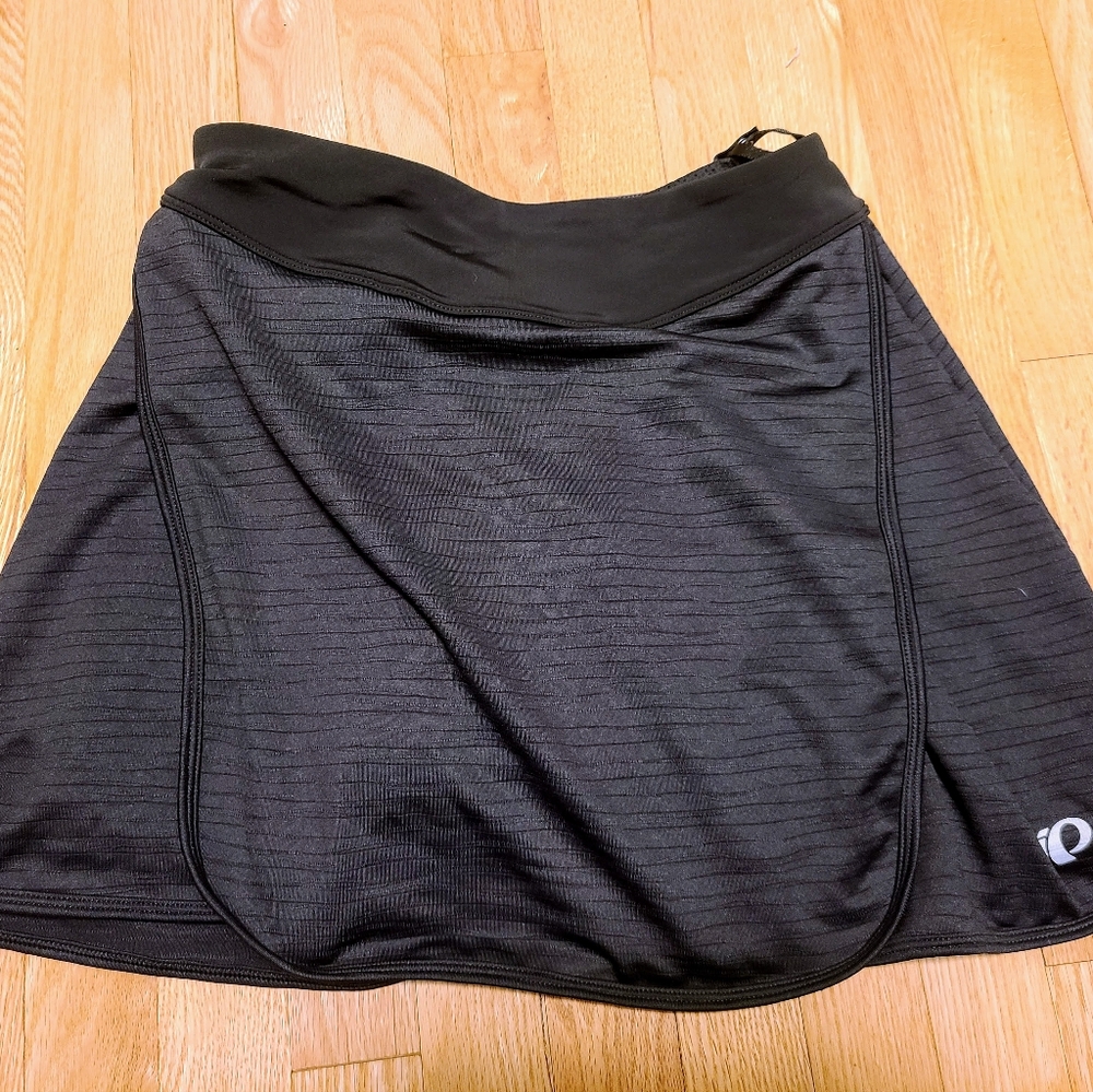 Pearl Izumi cycling biking skirt/short Small